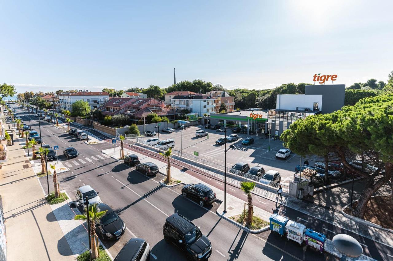 Anita Domus - Appartamento Con Vista A Pescara Bagian luar foto