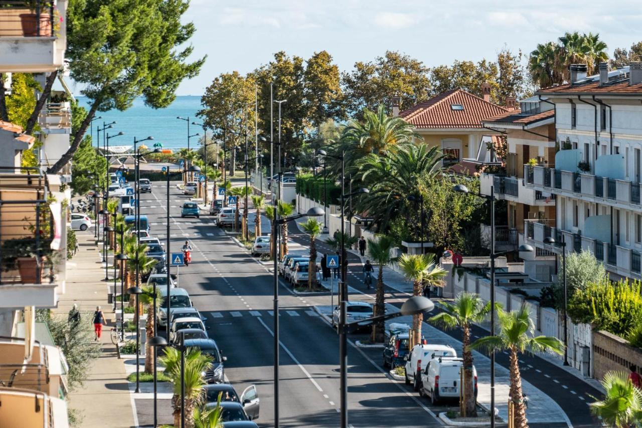 Anita Domus - Appartamento Con Vista A Pescara Bagian luar foto