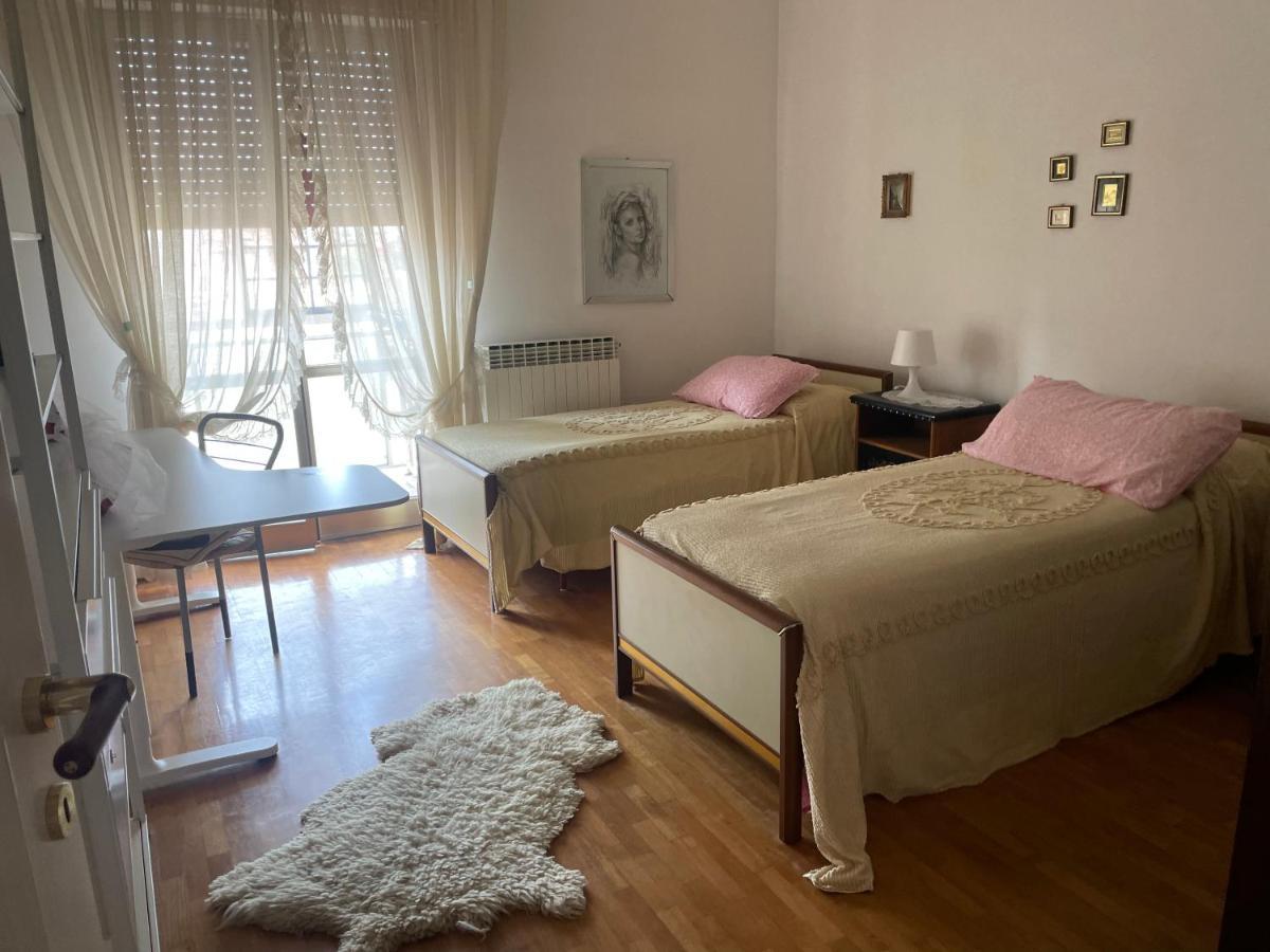 Anita Domus - Appartamento Con Vista A Pescara Bagian luar foto