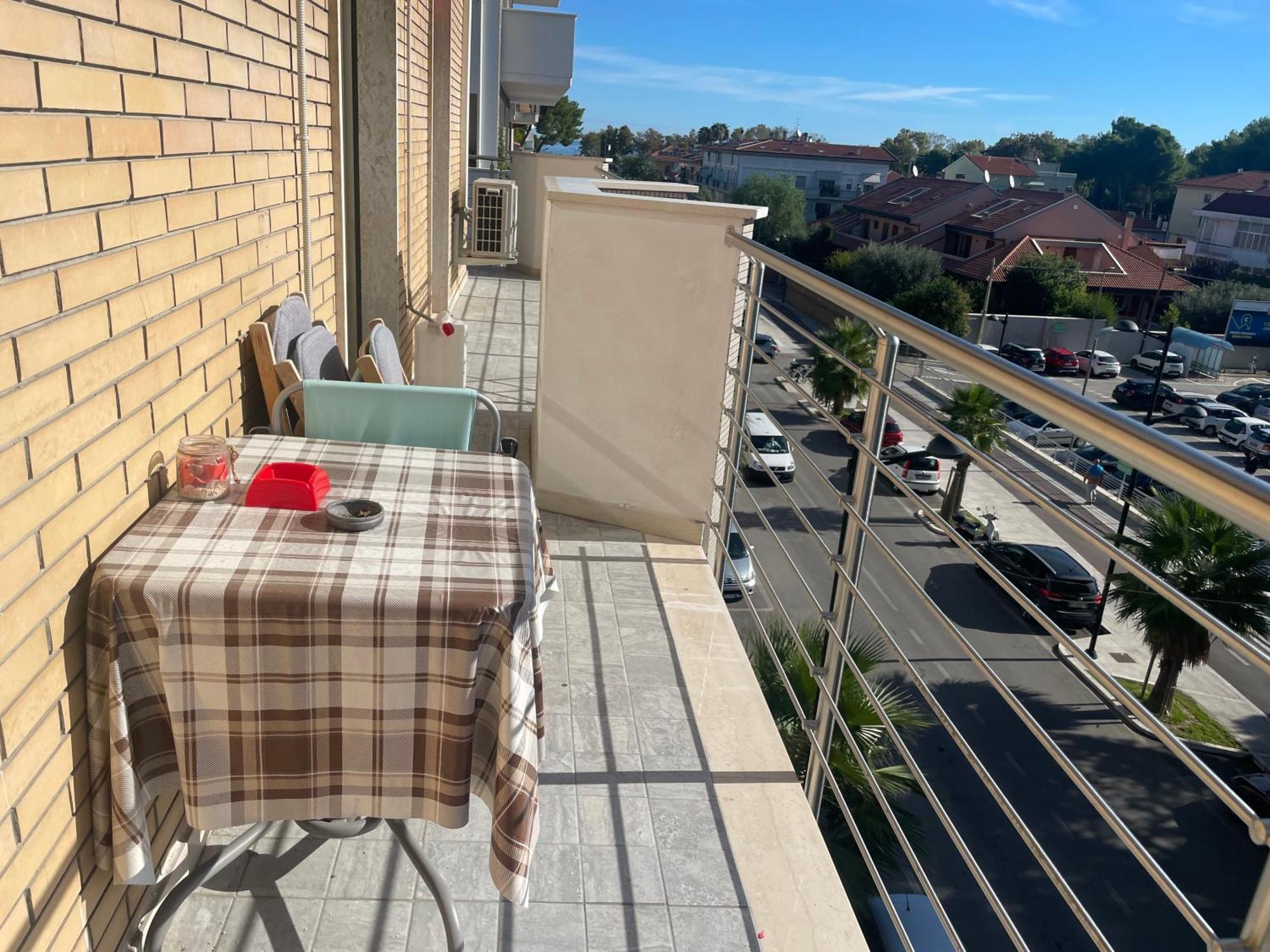 Anita Domus - Appartamento Con Vista A Pescara Bagian luar foto
